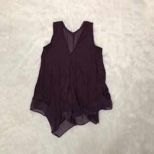 Simply Vera Wang top 💜